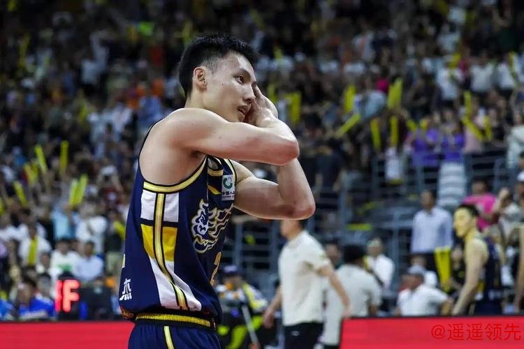 徐杰关键三分张洪硕18分 广东险胜浙江取2连胜