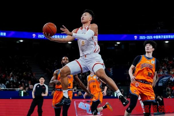 贺希宁爆砍43分！CBA第一铁人吓了大鲨鱼一大跳